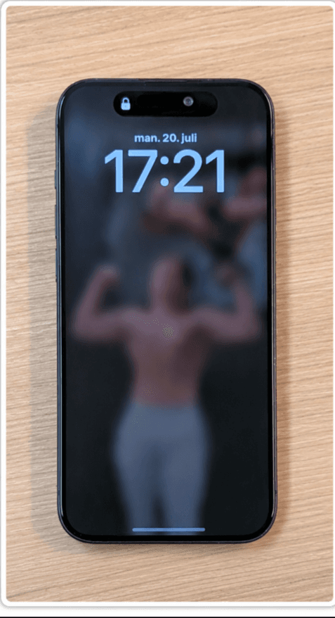 After: iPhone 15 Pro – Skjerm- og bakglassreparasjon