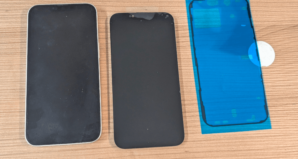 Før: iPhone 13 – skjermbytte etter kraftig skade